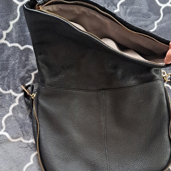 Vince Camuto Black Leather Crossbody Bag - Picture 12 of 15